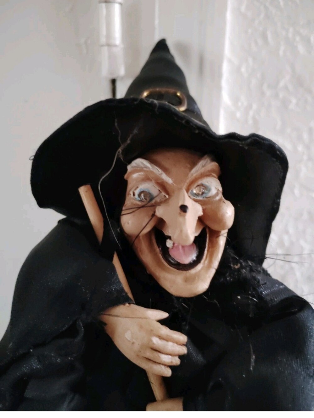 Motionette Halloween Witch